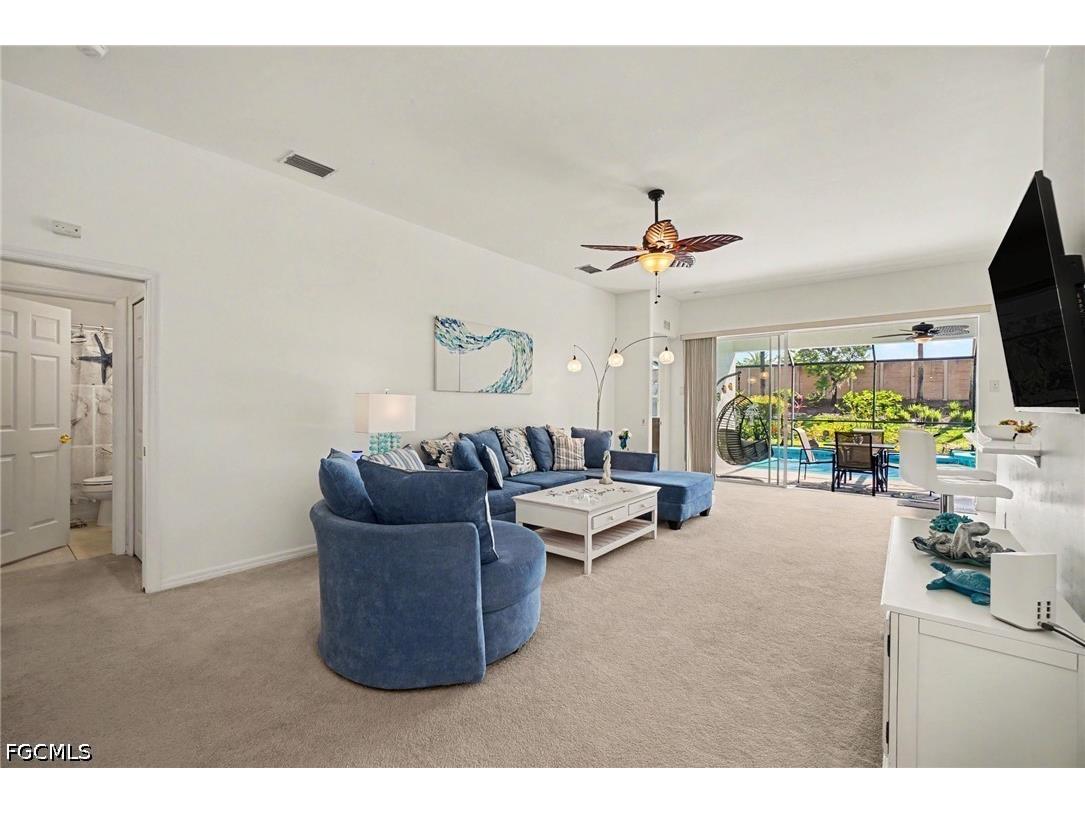 10021 Colonial Country Club Boulevard Fort Myers FL 33913 2026022079 image9