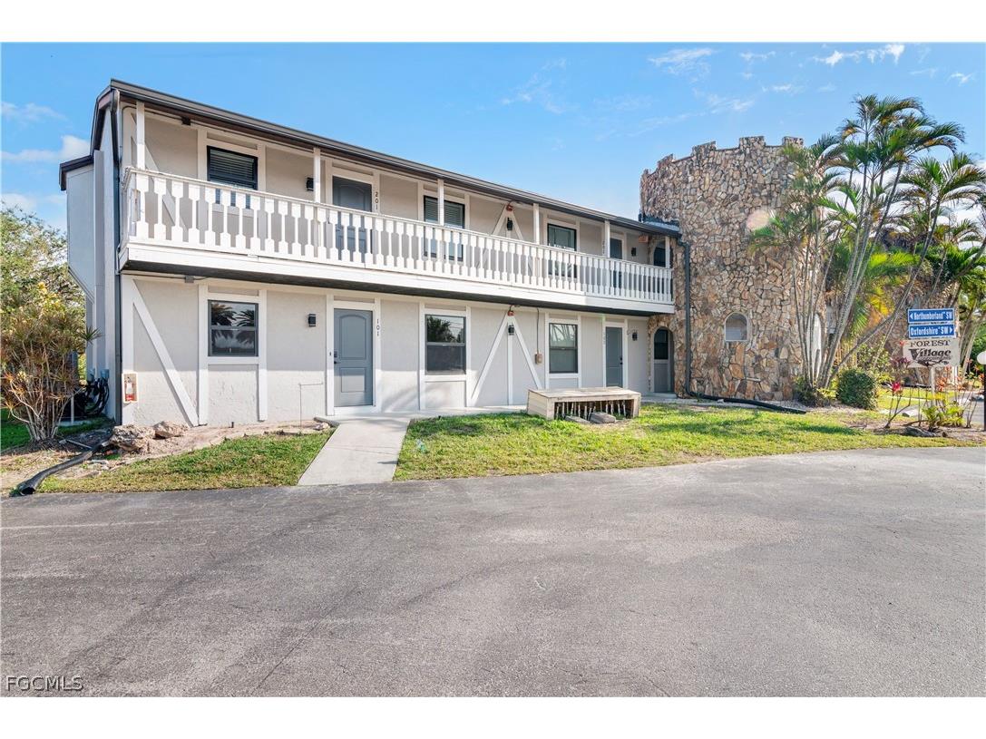 10022 Oxfordshire Lane #101 Fort Myers FL 33908 2026013522 image1