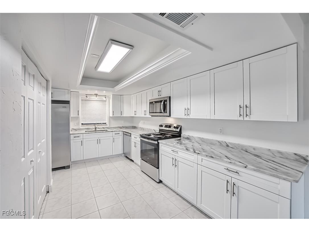 10022 Oxfordshire Lane #105 Fort Myers FL 33908 2025008888 image17