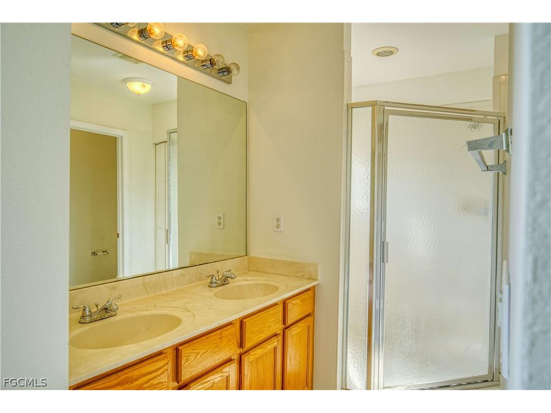10027 Salina Street Fort Myers FL 33905 2026011903 image30