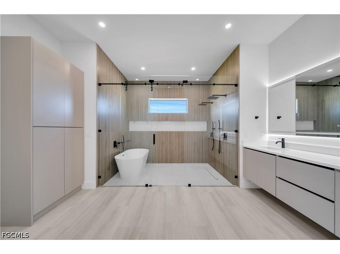 1003 Embers Parkway W Cape Coral FL 33993 2026017418 image25