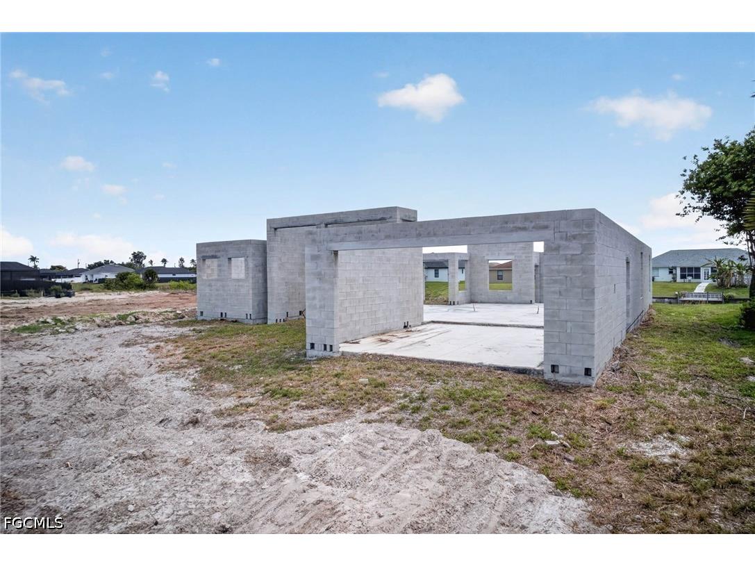 1003 NE 10th Place Cape Coral FL 33909 2026019597 image15