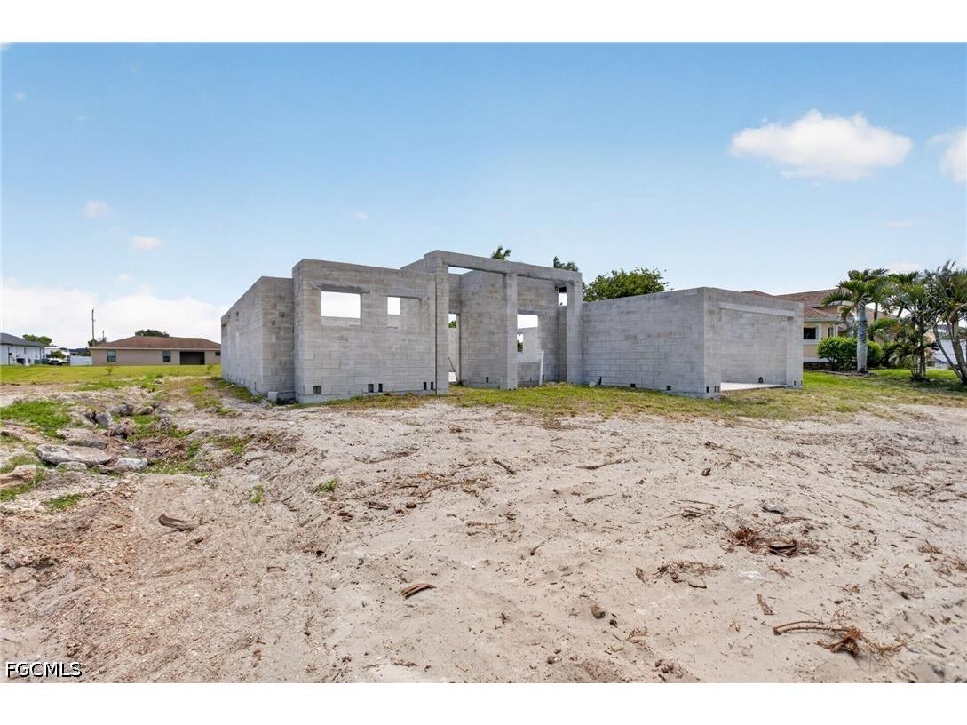 1003 NE 10th Place Cape Coral FL 33909 2026019597 image17