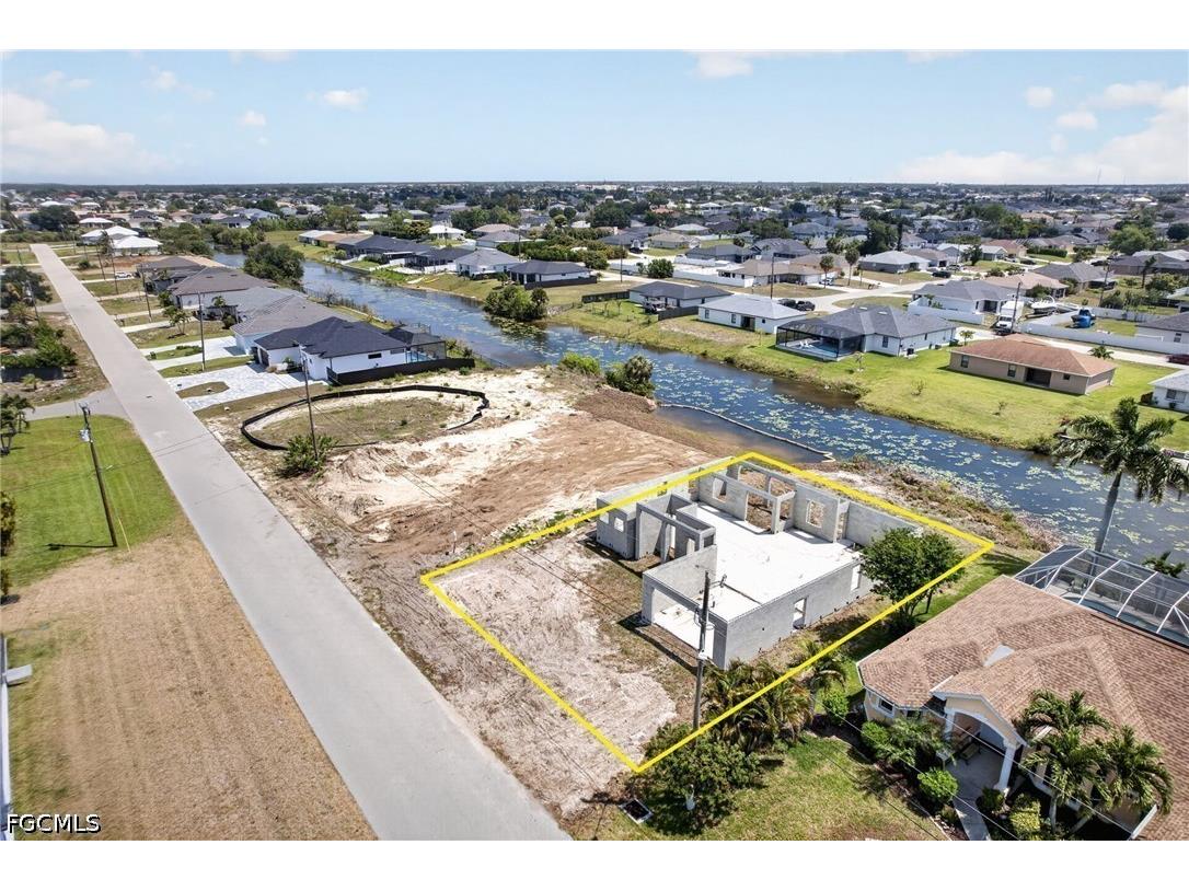1003 NE 10th Place Cape Coral FL 33909 2026019597 image2