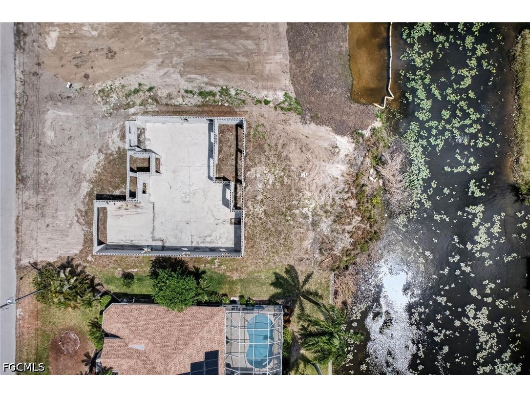 1003 NE 10th Place Cape Coral FL 33909 2026019597 image6