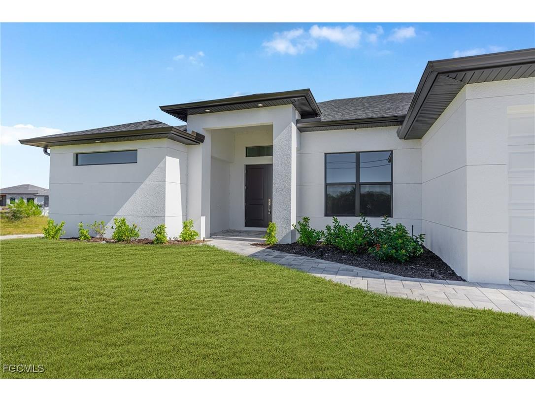 1003 NW 33rd Avenue Cape Coral FL 33993 2025019079 image1