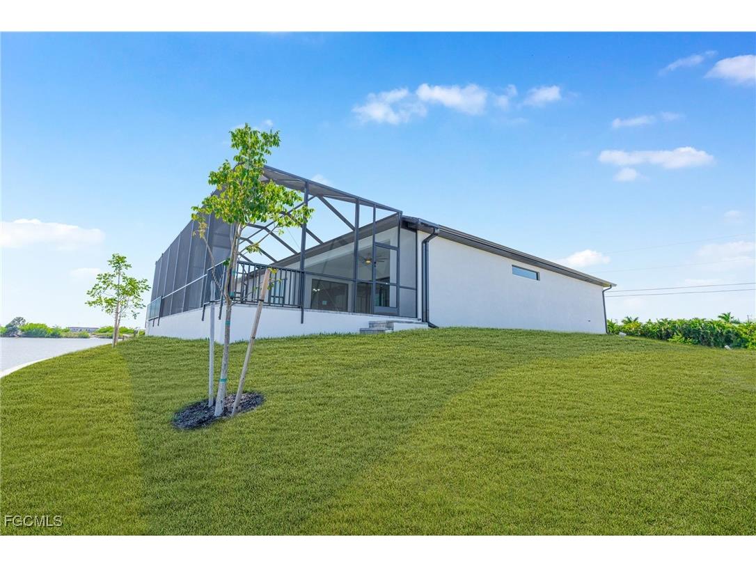 1003 NW 33rd Avenue Cape Coral FL 33993 2025019079 image34