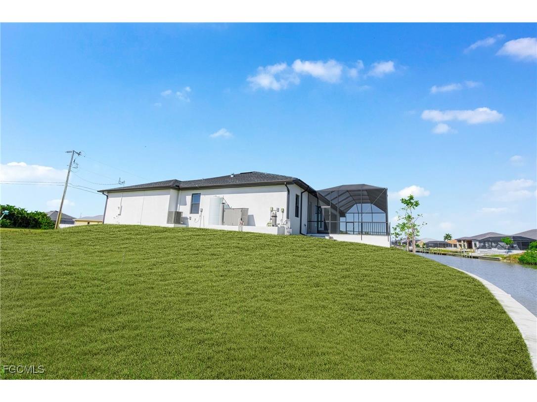 1003 NW 33rd Avenue Cape Coral FL 33993 2025019079 image36