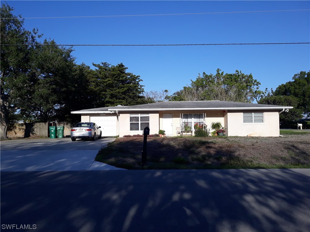 1003 Wisconsin Drive Naples FL 34103 223029939 image1