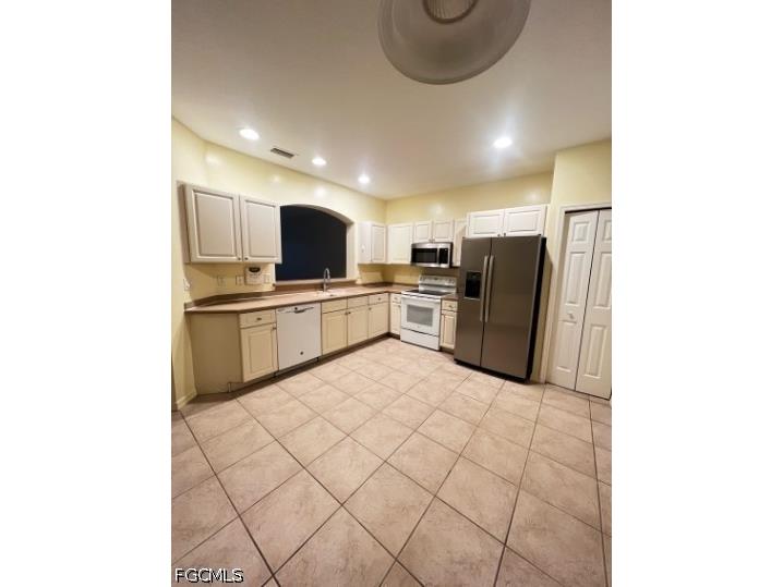 10032 Ravello Boulevard Fort Myers FL 33905 2026021728 image2