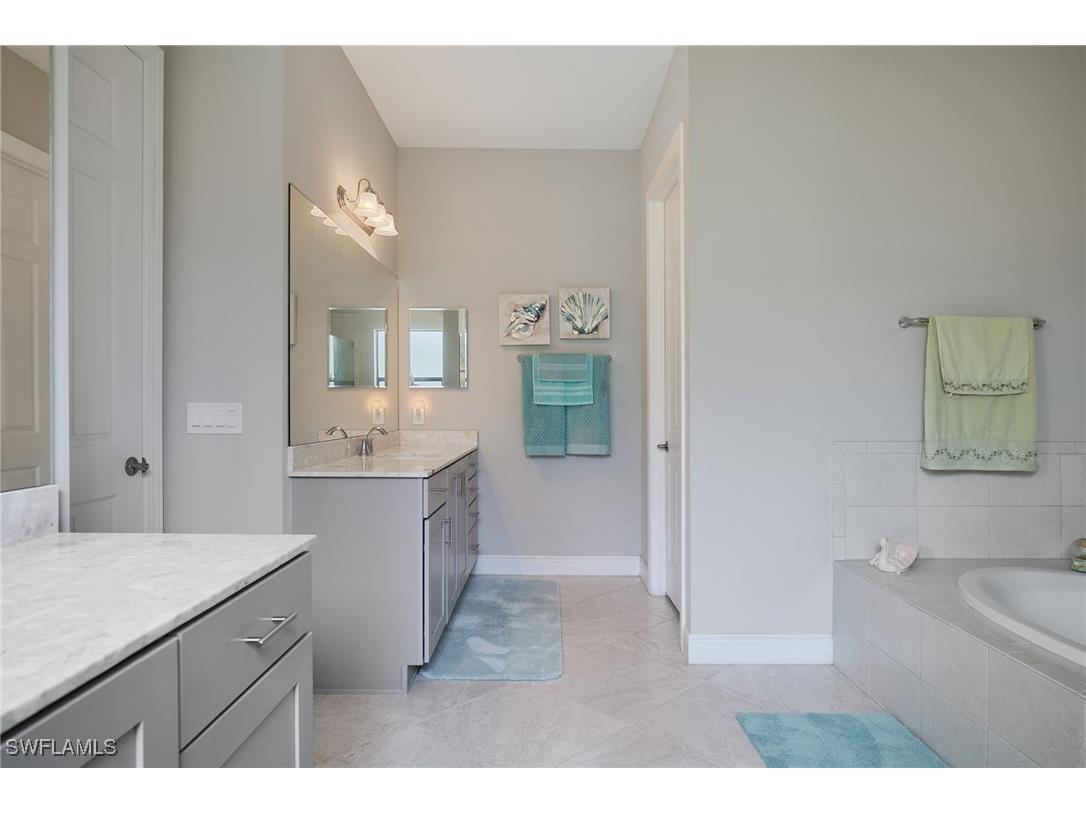 10037 Avalon Lake Circle Fort Myers FL 33913 225060528 image12