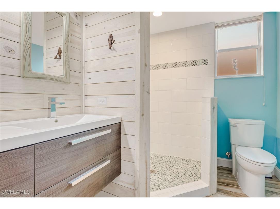 10037 Heather Lane #4 Naples FL 34119 225075644 image2