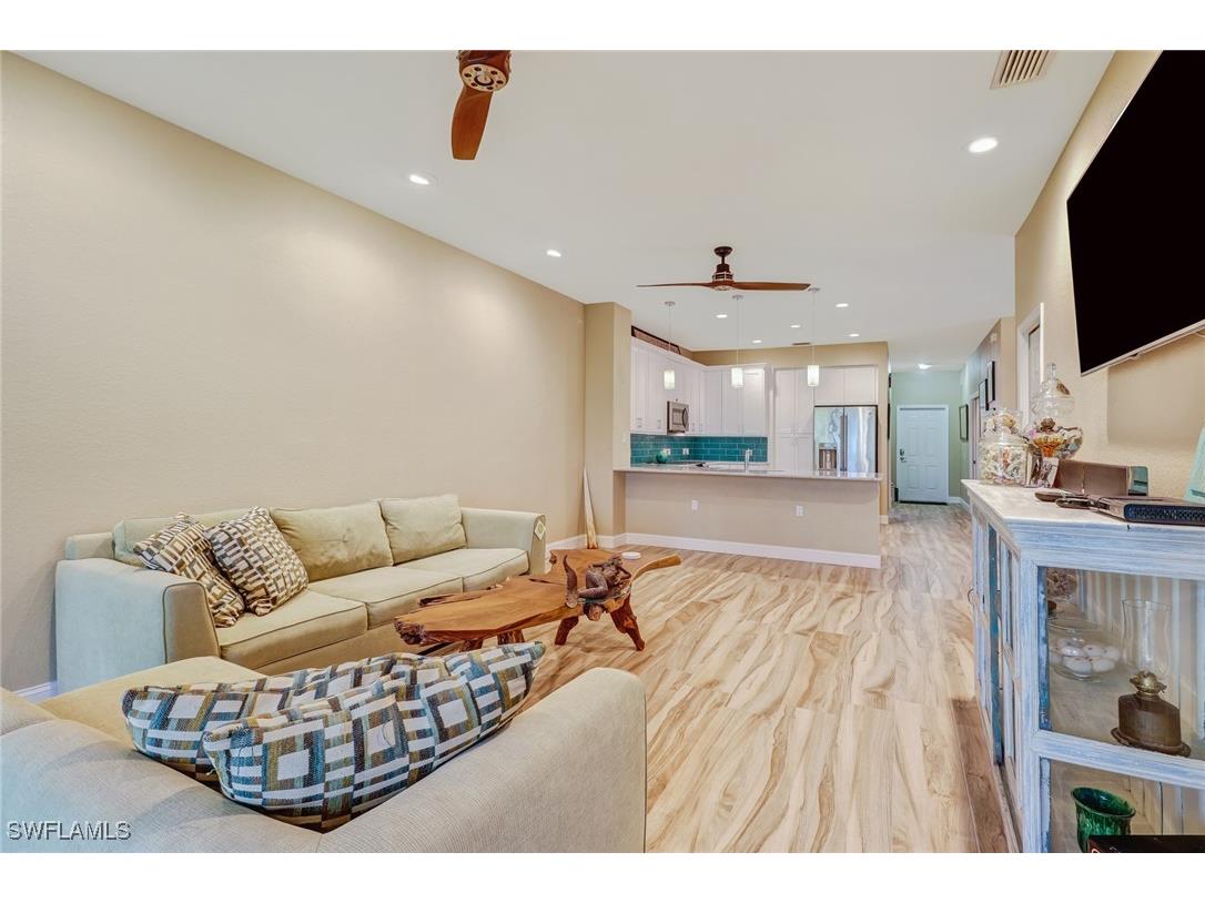 10037 Heather Lane #403 Naples FL 34119 225075644 image7