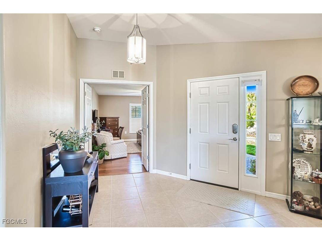 10037 Oakhurst Way Fort Myers FL 33913 2025018018 image8