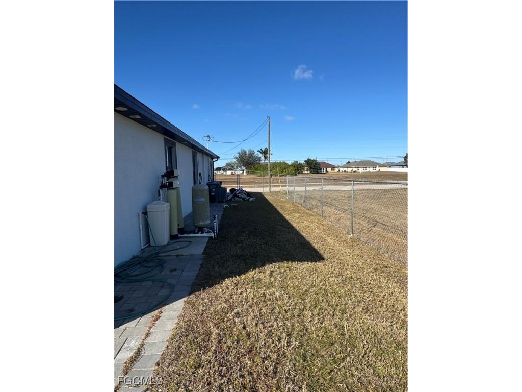 1004 Diplomat Parkway W Cape Coral FL 33993 2026005659 image28