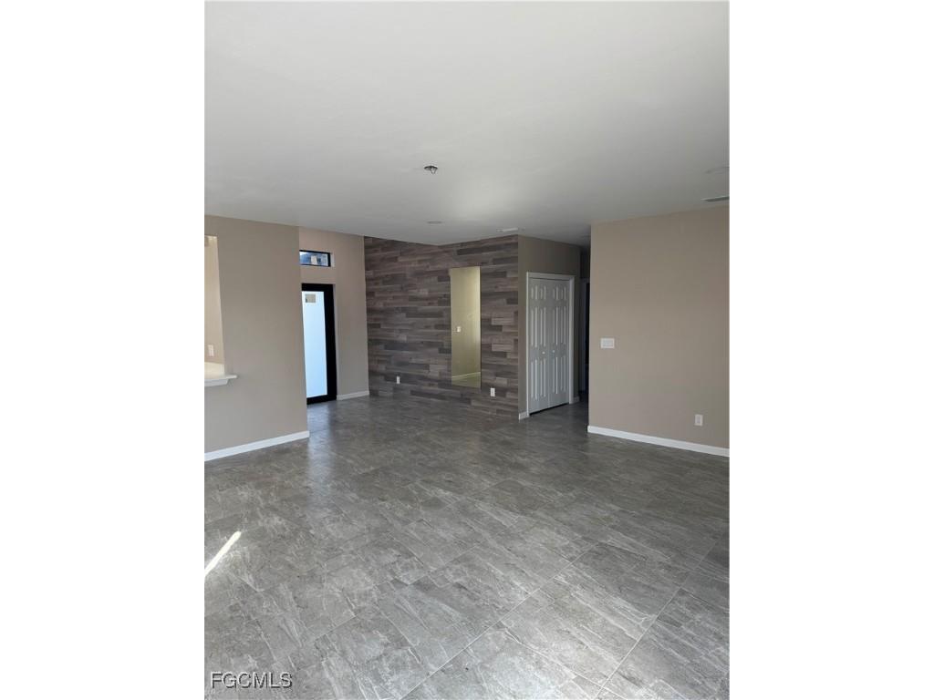 1004 Diplomat Parkway W Cape Coral FL 33993 2026005659 image5