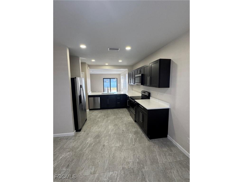 1004 Diplomat Parkway W Cape Coral FL 33993 2026005659 image9