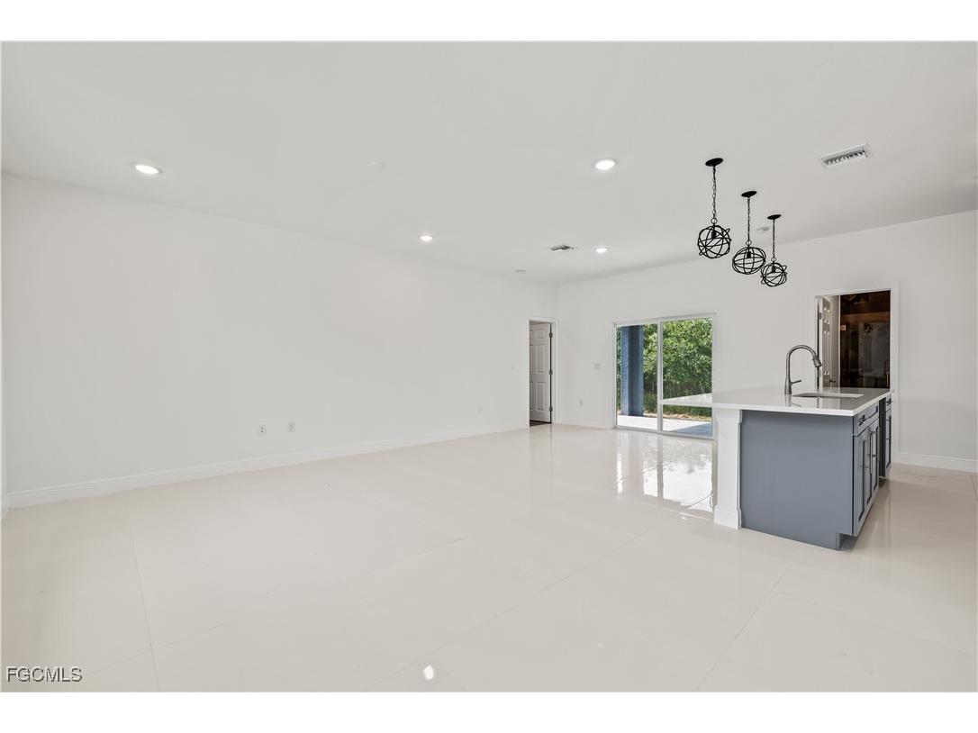 1004 E 10th Street Lehigh Acres FL 33972 2025000304 image8