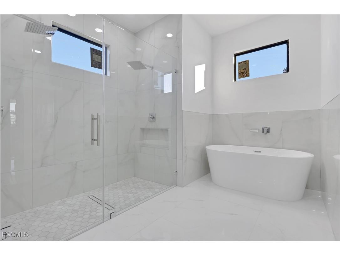 1004 NE 43rd Terrace Cape Coral FL 33909 2026006415 image20