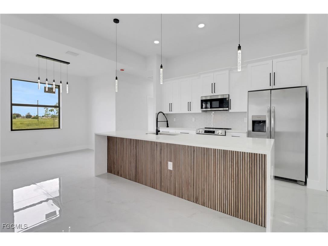 1004 NE 43rd Terrace Cape Coral FL 33909 2026006415 image7