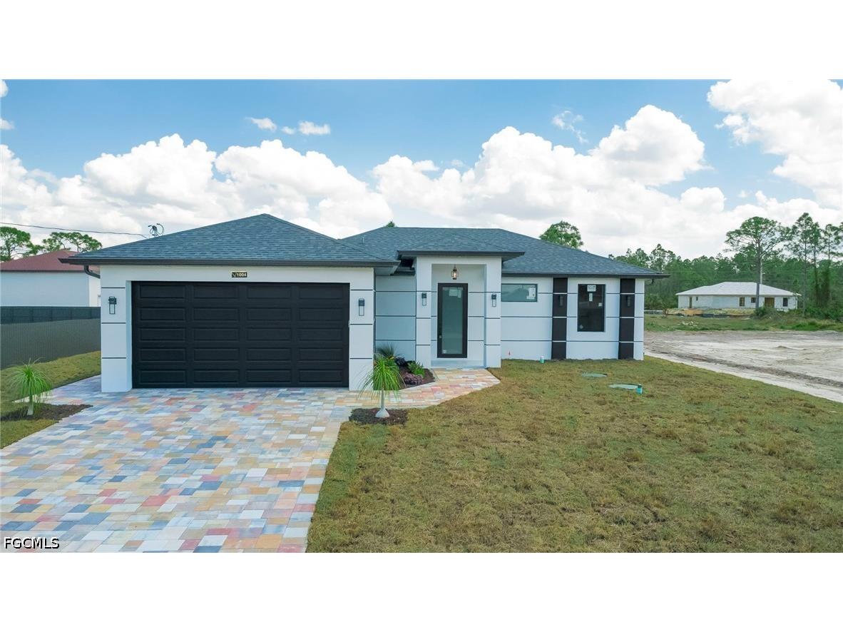 1004 Pine Avenue Lehigh Acres FL 33972 2026013157 image1