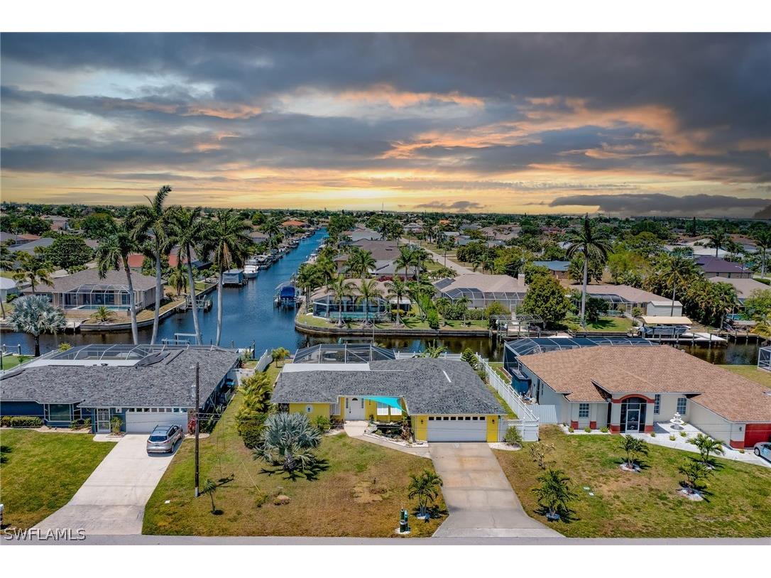 1004 SE 23rd Place Cape Coral FL 33990 224039030 image1