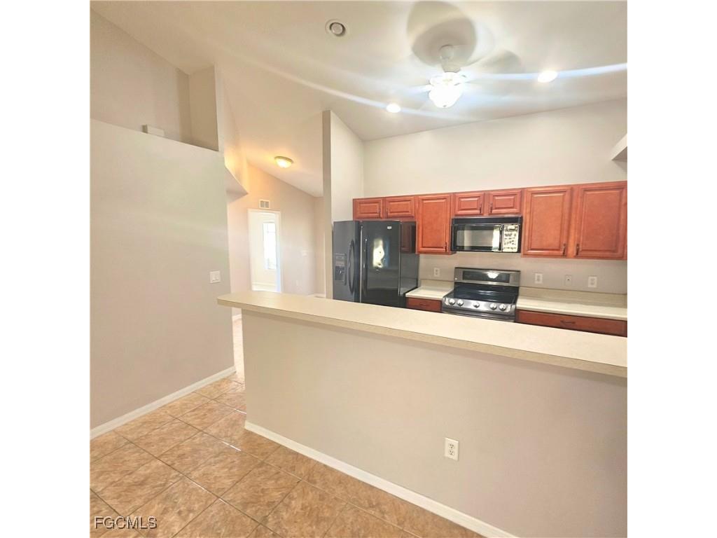 1004 SE 24th Avenue Cape Coral FL 33990 2025020118 image3