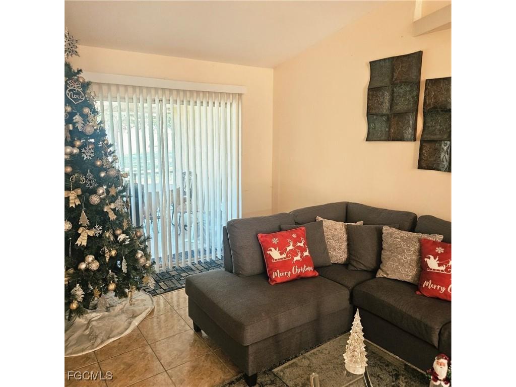 1004 SE 24th Avenue Cape Coral FL 33990 2025020118 image33