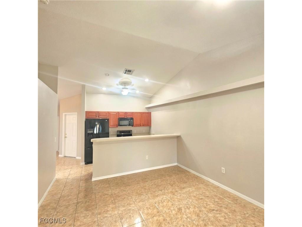 1004 SE 24th Avenue Cape Coral FL 33990 2025020118 image8