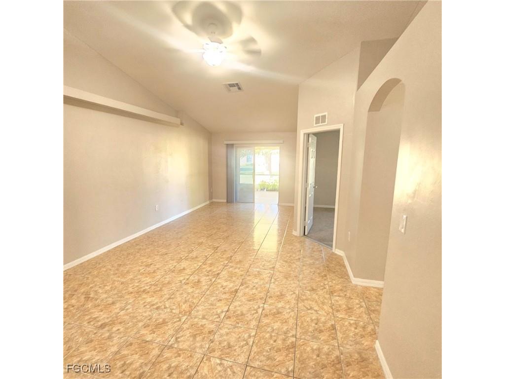 1004 SE 24th Avenue Cape Coral FL 33990 2025020118 image9
