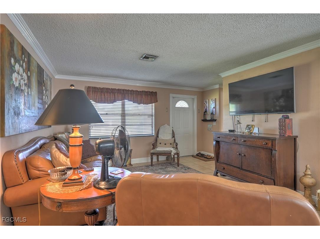 1004 SE 25th Terrace Cape Coral FL 33904 2025023369 image15