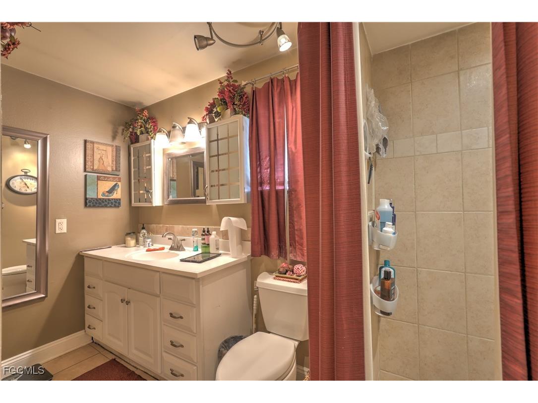 1004 SE 25th Terrace Cape Coral FL 33904 2025023369 image22