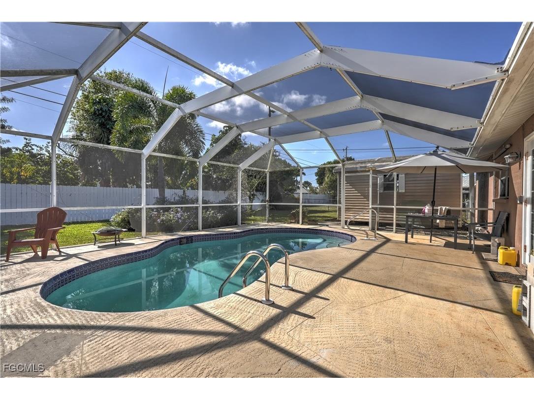 1004 SE 25th Terrace Cape Coral FL 33904 2025023369 image23