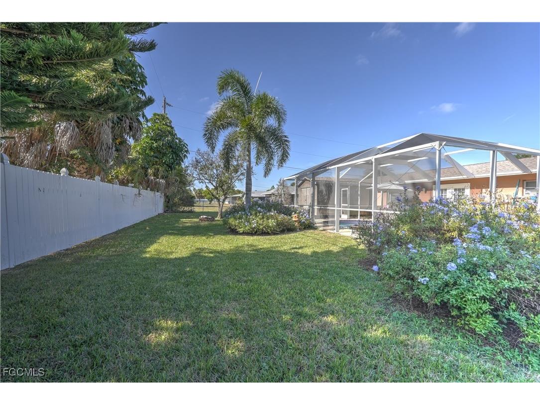 1004 SE 25th Terrace Cape Coral FL 33904 2025023369 image27