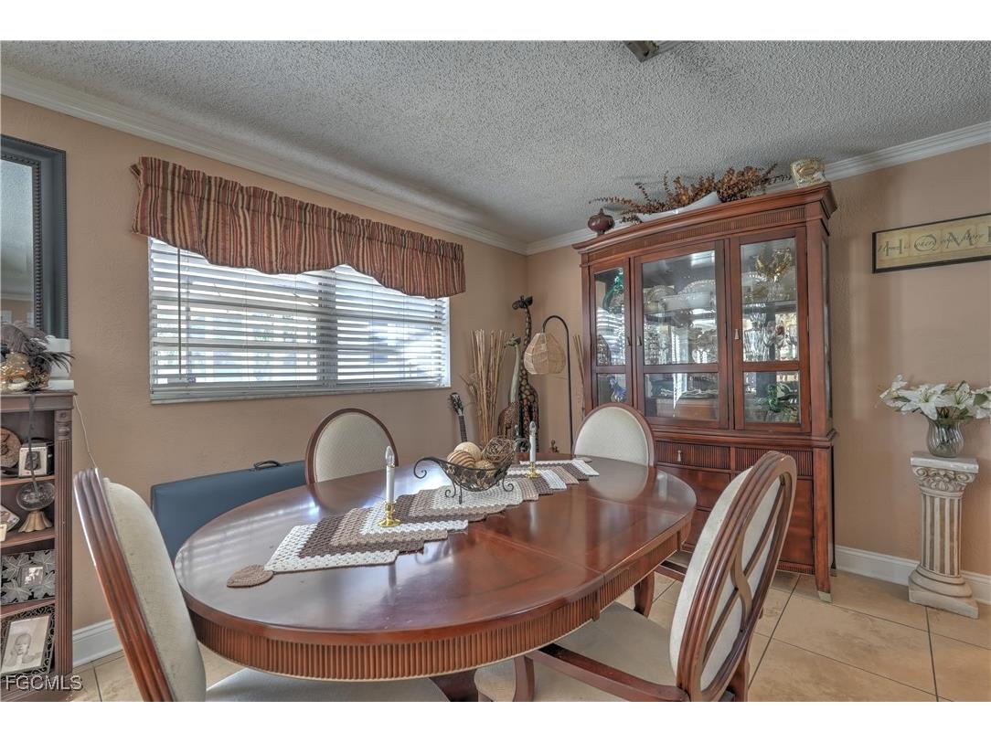 1004 SE 25th Terrace Cape Coral FL 33904 2025023369 image8