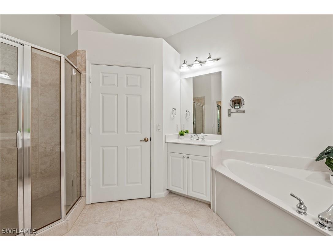 10040 Valiant Court #202 Miromar Lakes FL 33913 226007566 image14