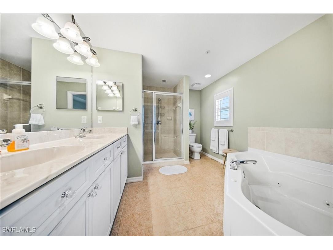 10041 Lake Cove Drive #202 Fort Myers FL 33908 226003237 image15