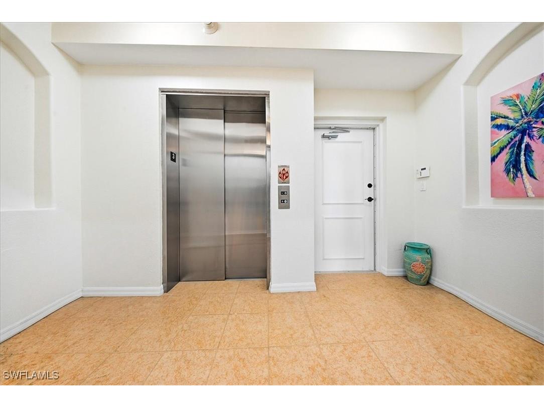 10041 Lake Cove Drive #202 Fort Myers FL 33908 226003237 image2