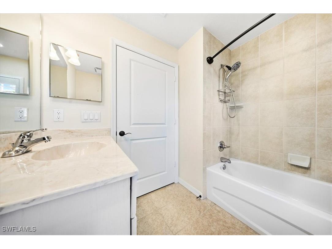 10041 Lake Cove Drive #202 Fort Myers FL 33908 226003237 image22