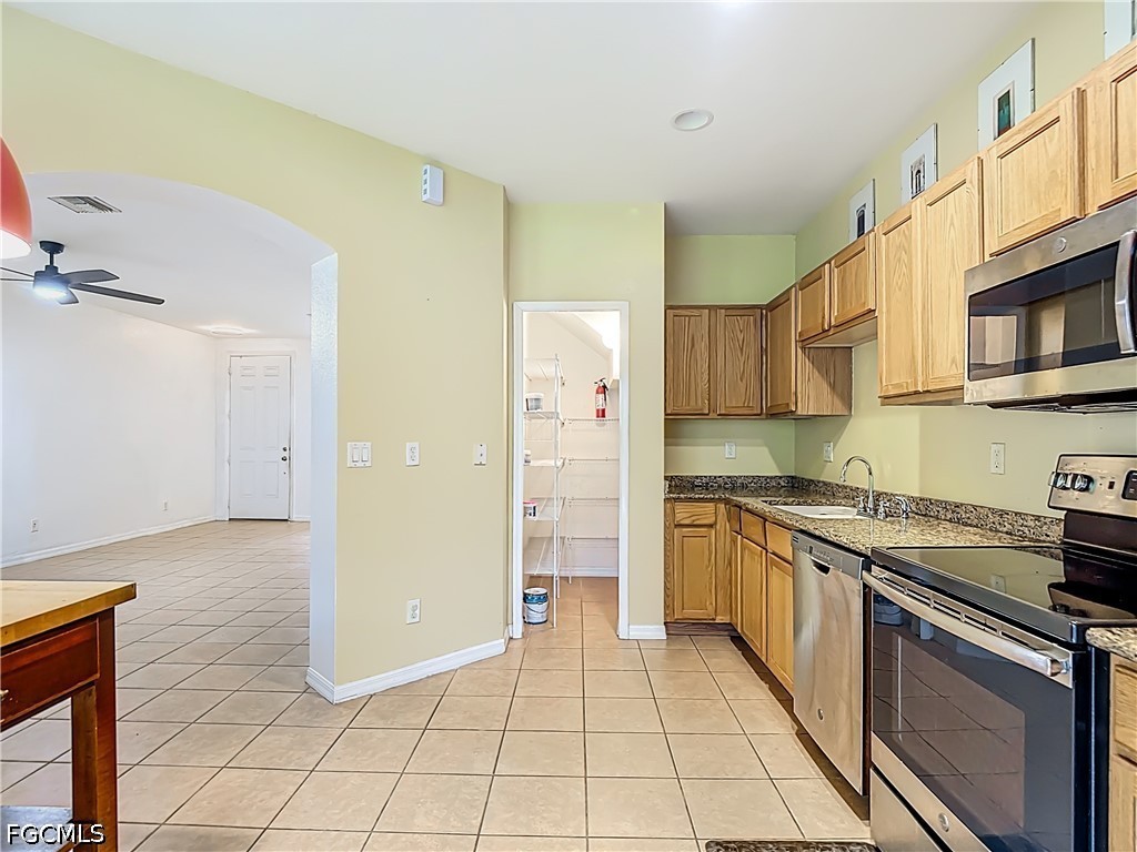 10043 Salina Street Fort Myers FL 33905 2026016404 image13