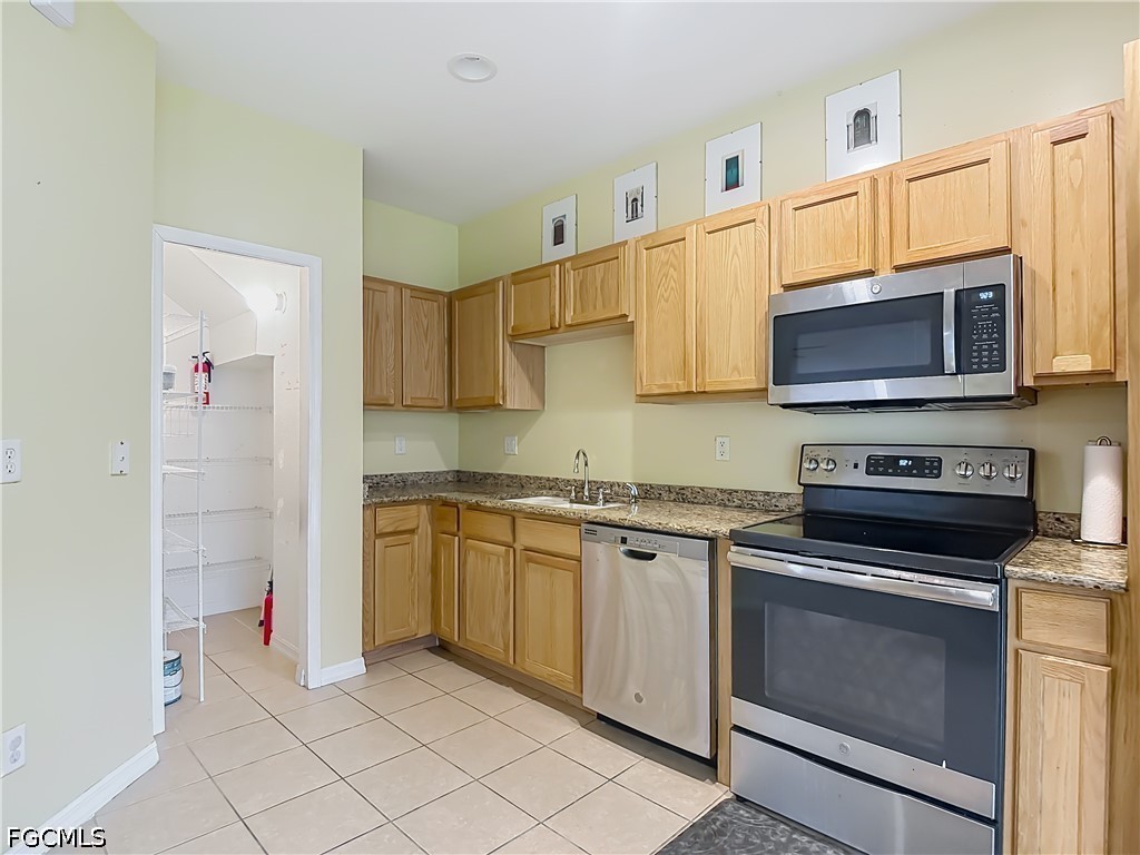 10043 Salina Street Fort Myers FL 33905 2026016404 image14