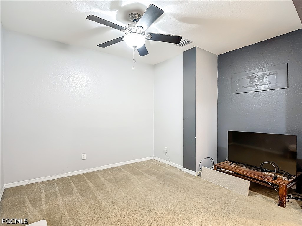 10043 Salina Street Fort Myers FL 33905 2026016404 image17
