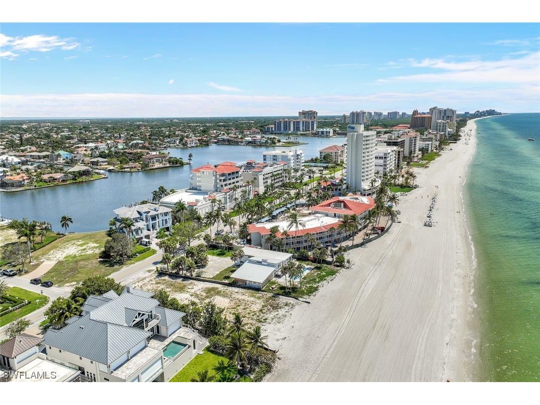 10047 Gulf Shore Drive Naples FL 34108 224014762 image13