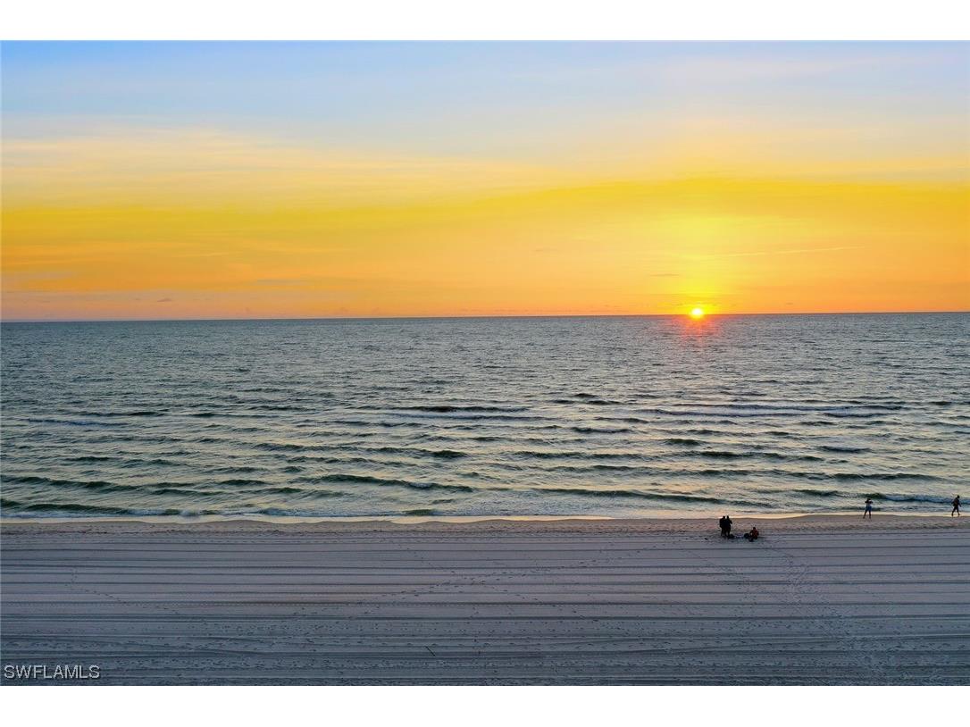 10047 Gulf Shore Drive Naples FL 34108 224014762 image24