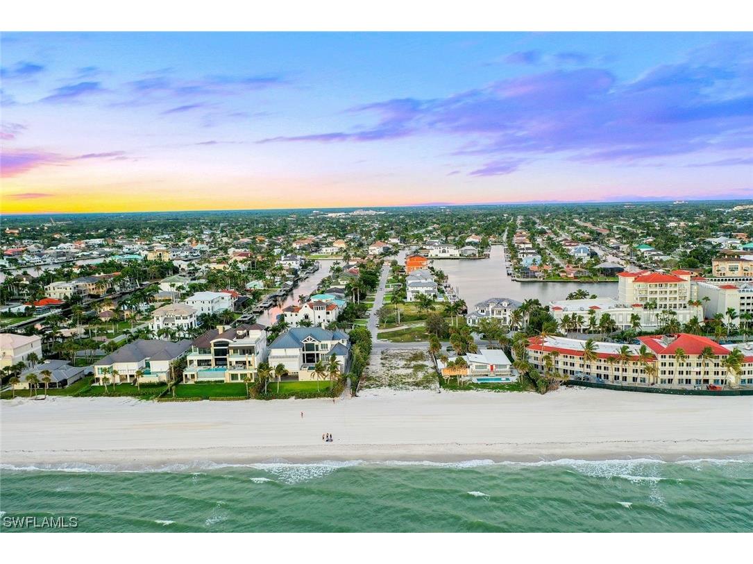 10047 Gulf Shore Drive Naples FL 34108 224014762 image26