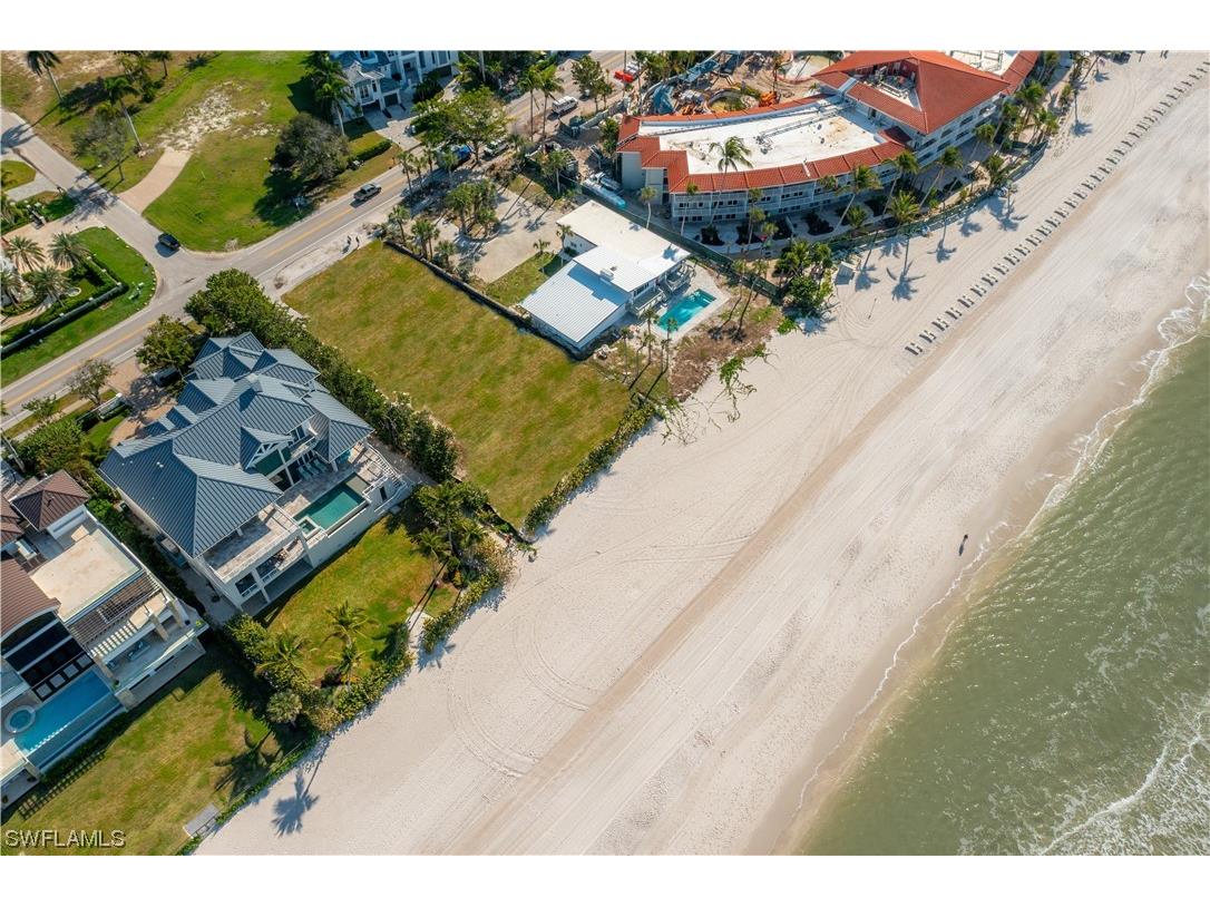 10047 Gulf Shore Drive Naples FL 34108 224014762 image6