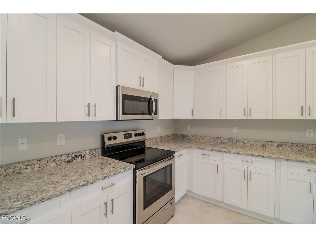 1005 Angelo Avenue Lehigh Acres FL 33971 2026005342 image4