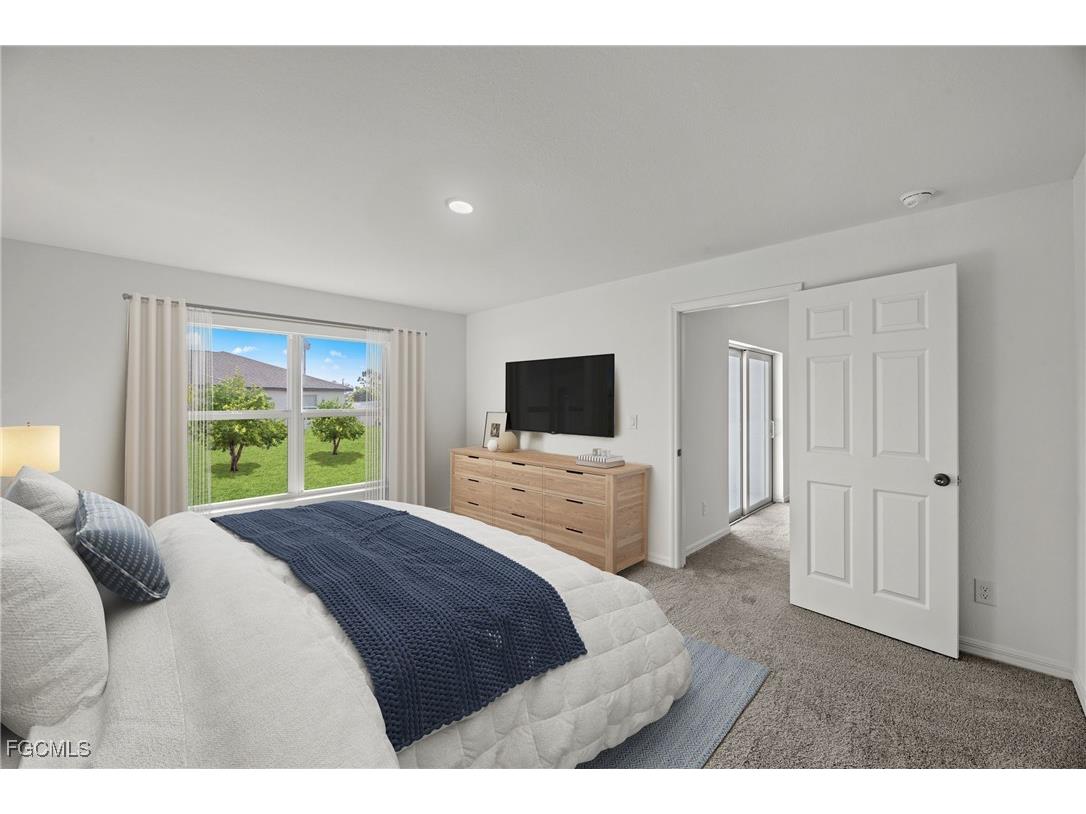 1005 NE 43rd Terrace Cape Coral FL 33909 2025011380 image8