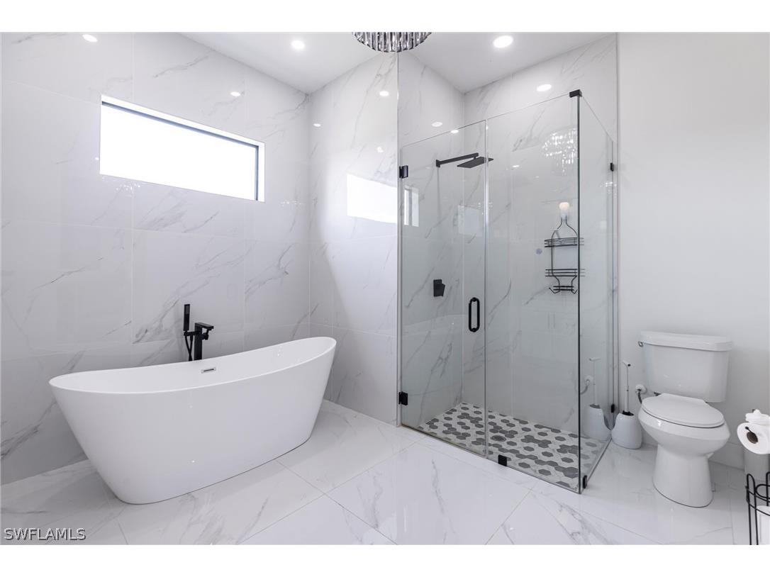 1005 NE 9th Terrace Cape Coral FL 33909 226008258 image16