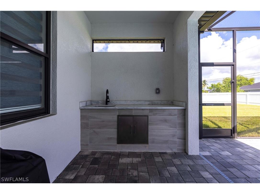 1005 NE 9th Terrace Cape Coral FL 33909 226008258 image31